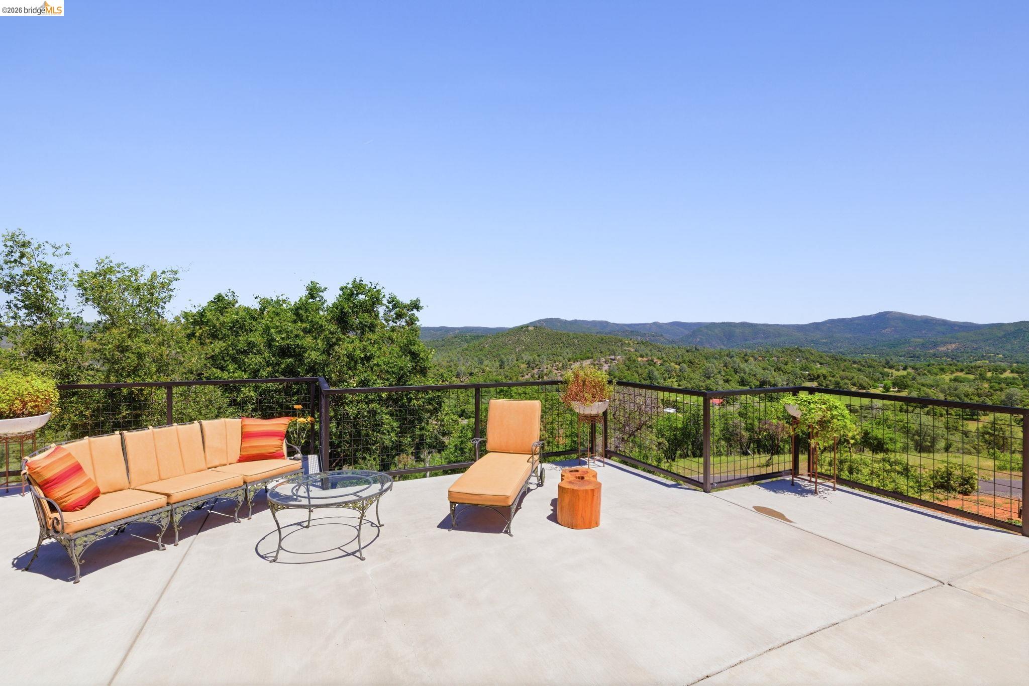 16010 Granite Park Rd, Sonora, CA, 95370, USA, 3 Bedrooms Bedrooms, ,4 BathroomsBathrooms,Residential,Active,16010 Granite Park Rd,41135067