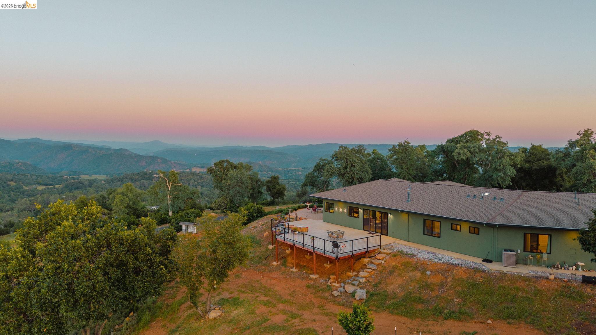 16010 Granite Park Rd, Sonora, CA, 95370, USA, 3 Bedrooms Bedrooms, ,4 BathroomsBathrooms,Residential,Active,16010 Granite Park Rd,41135067