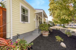 Listing photo 9
