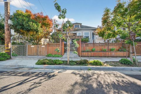 Photo of 1922 Woolsey St, Berkeley, CA 94703 (MLS # 41118752)