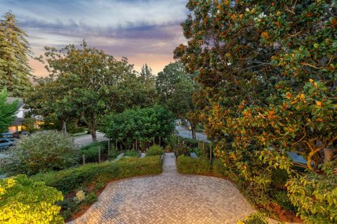 A home in Palo Alto