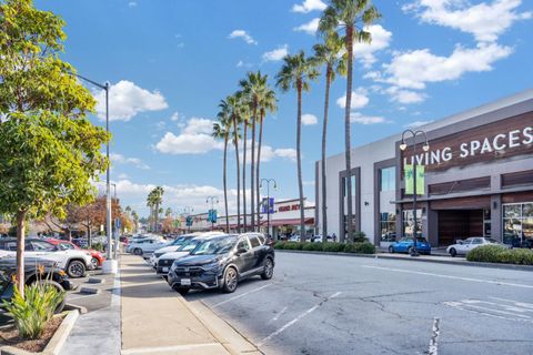 A home in Millbrae