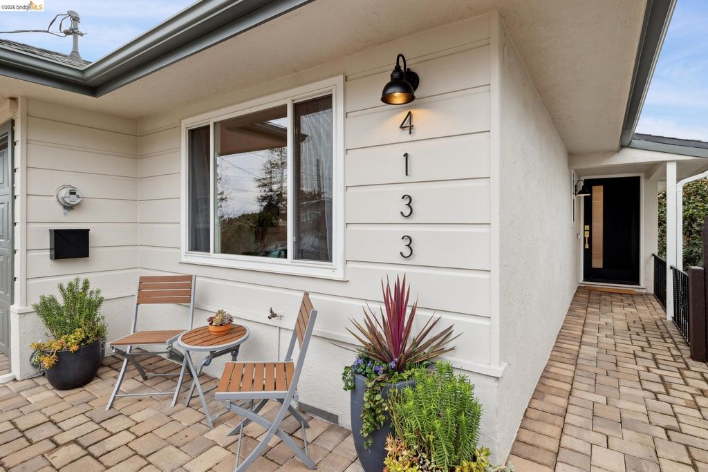 Photo of 4133 Norton Ave, Oakland, CA 94602 (MLS # 41127178)