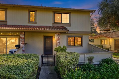 Photo of 5453 Colony Green Drive, San Jose, CA 95123 (MLS # ML82028755)