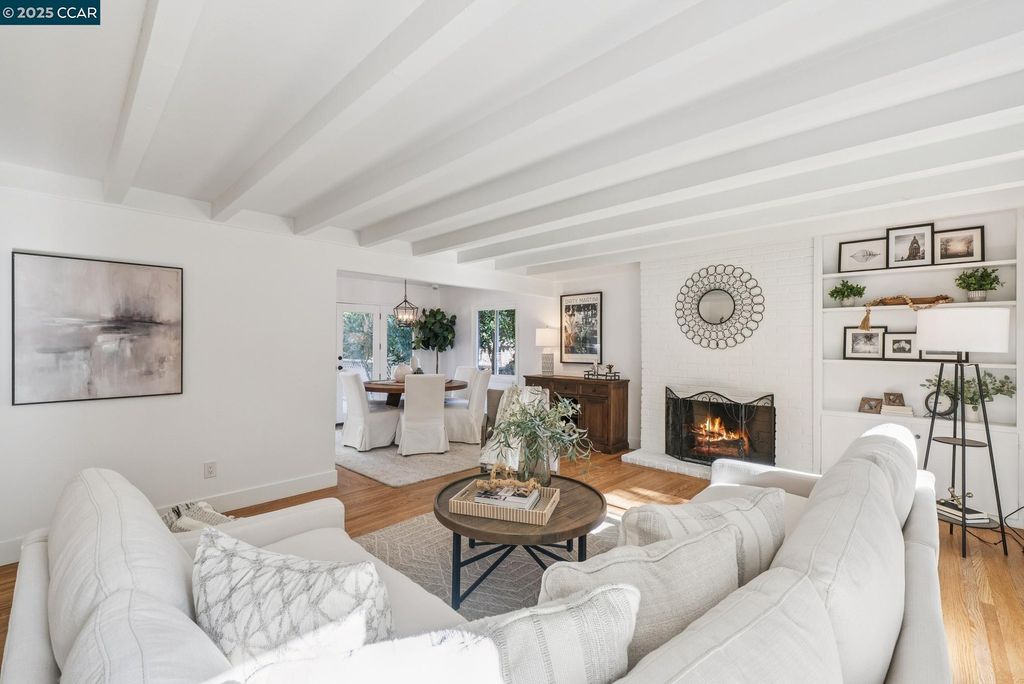 Photo of 66 Sleepy Hollow Ln, Orinda, CA 94563 (MLS # 41116362)