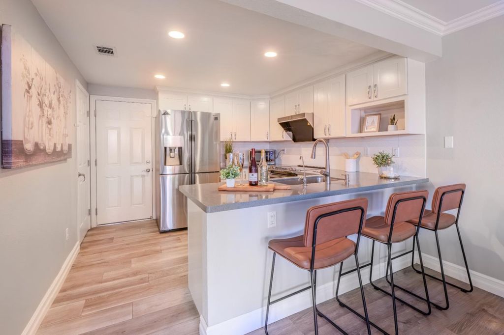 Photo of 34549 Melissa Terrace, Fremont, CA 94555 (MLS # ML82040006)