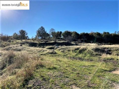 Photo of 17290 Anderson St & Hwy 120, Big Oak Flat, CA 95305 (MLS # 41119311)