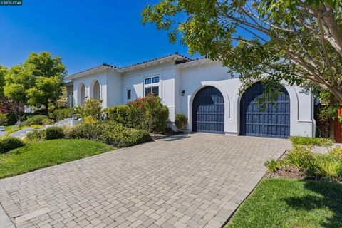 A home in Moraga