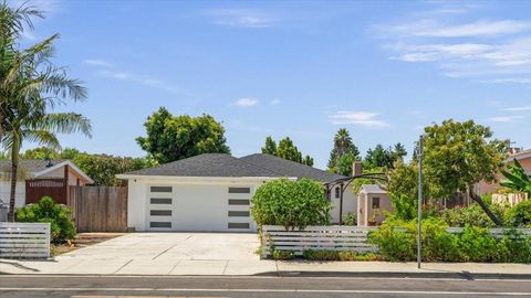 A home in East Palo Alto