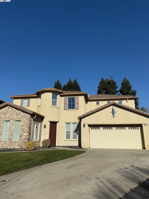 A home in Elk Grove