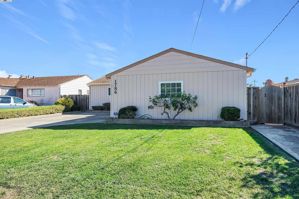 Photo of 1786 Via Chorro, San Lorenzo, CA 94580 (MLS # 41116154)