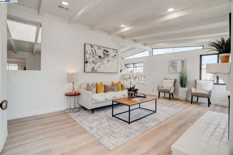 5209 Dupont Ave Newark CA 94560