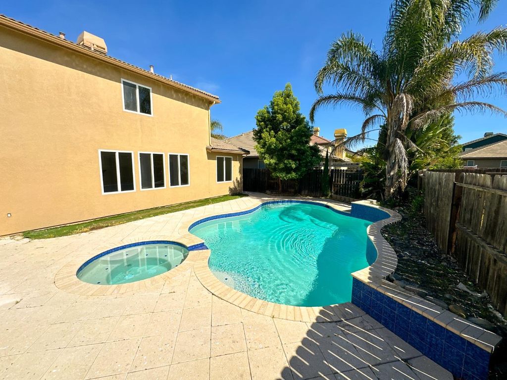 Photo of 1444 Mendocino Creek Drive, Patterson, CA 95363 (MLS # ML82040591)