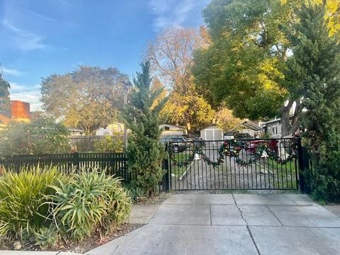 Photo of 406 7th Avenue, Menlo Park, CA 94025 (MLS # ML82029773)