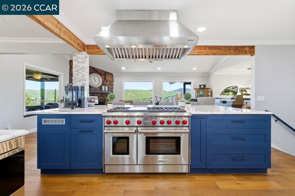 Photo of 5795 Lewis Way, Concord, CA 94521 (MLS # 41127413)