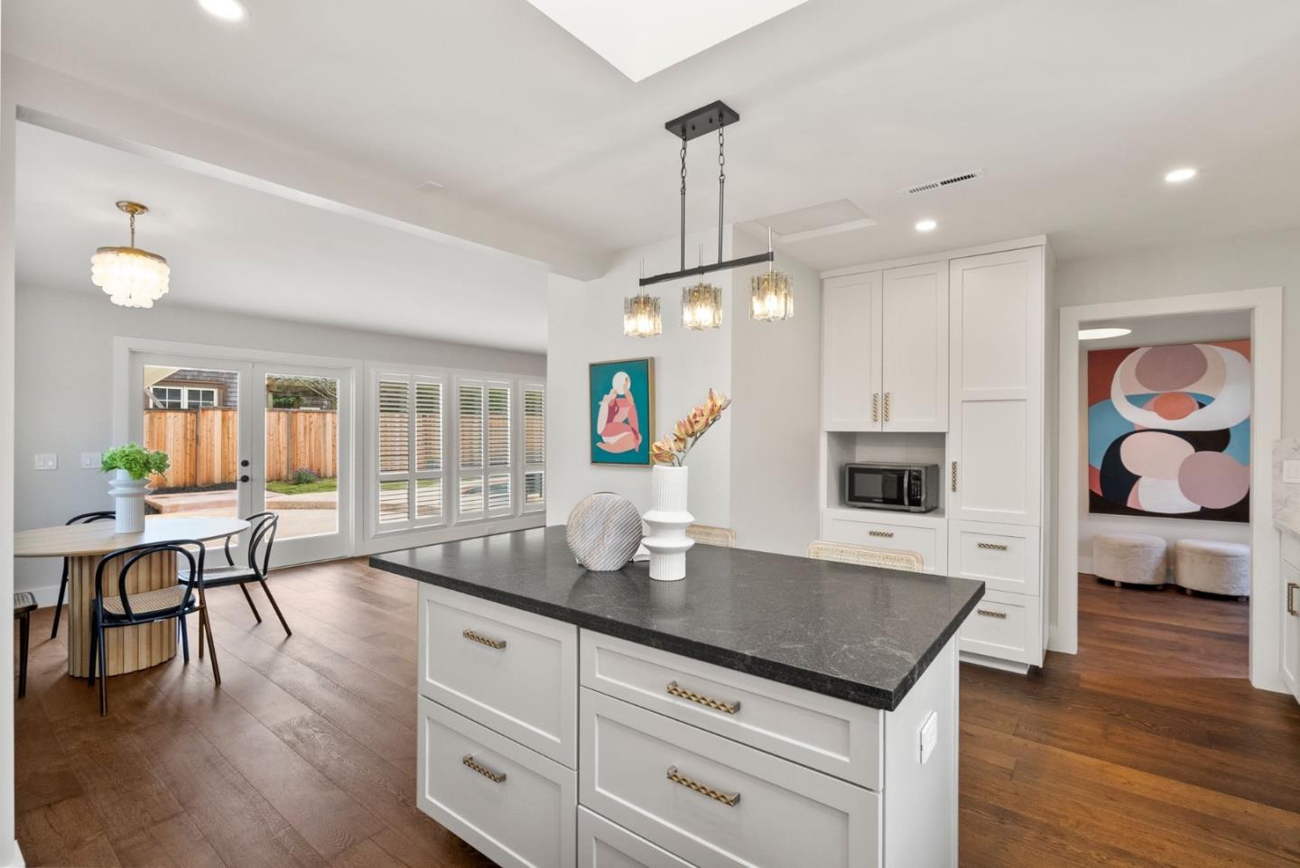 Belvedere, California 94920, United States, 3 Bedrooms Bedrooms, ,3 BathroomsBathrooms,Residential,Active,215828