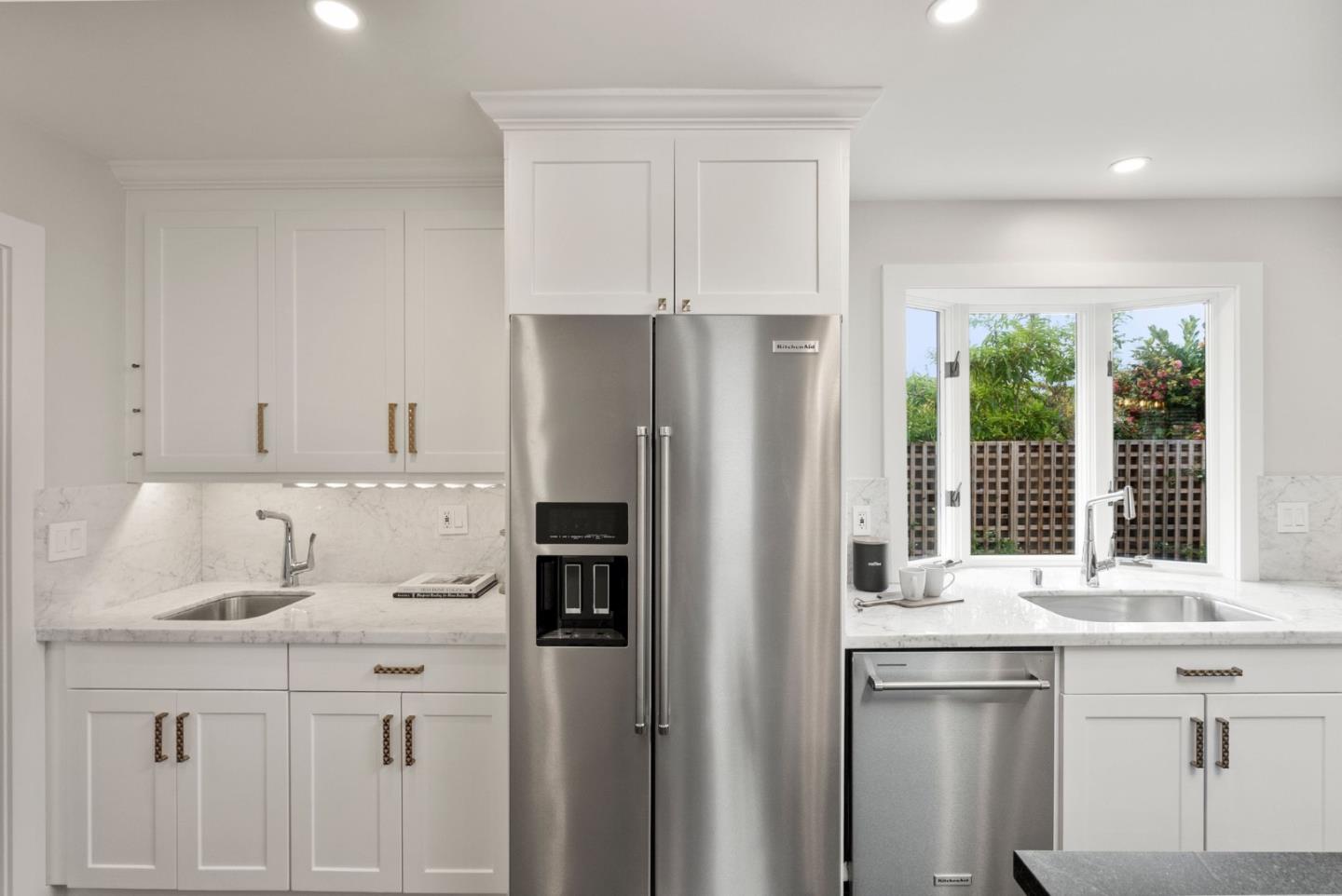 Belvedere, California 94920, United States, 3 Bedrooms Bedrooms, ,3 BathroomsBathrooms,Residential,Active,215828