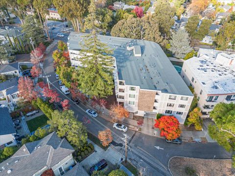 A home in Burlingame