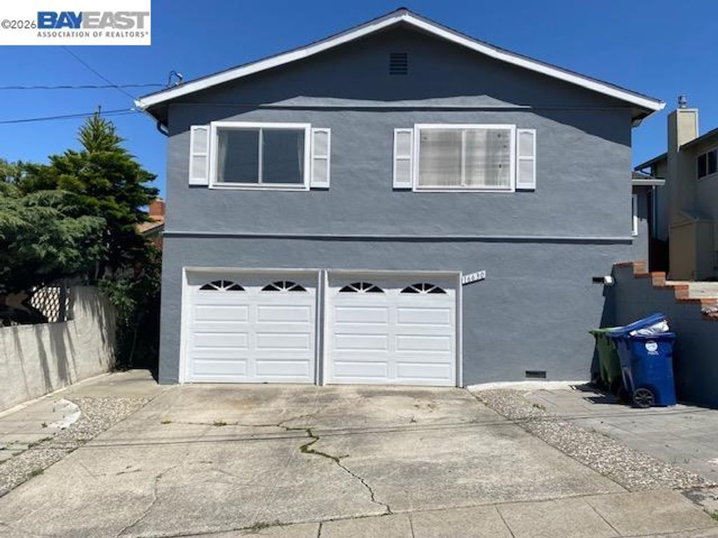 Photo of 16630 Cowell St, Castro Valley, CA 94578 (MLS # 41135438)