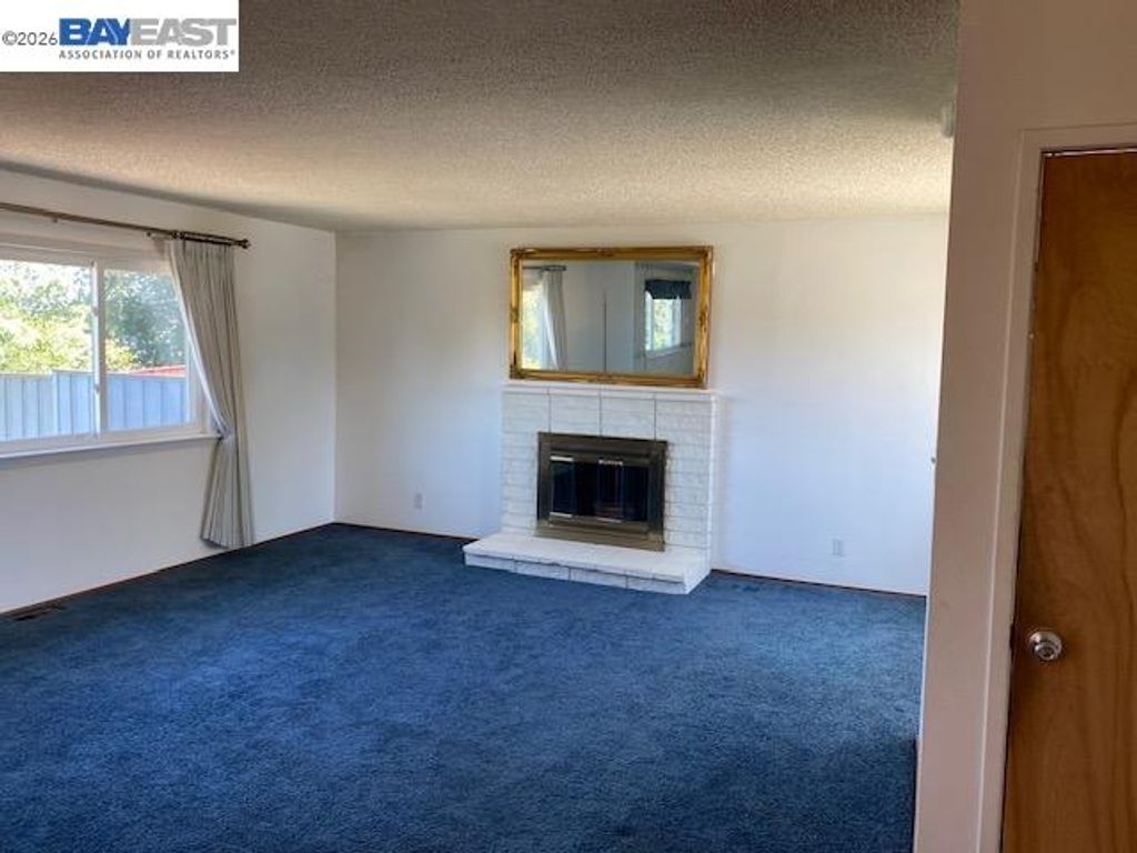 Photo of 16630 Cowell St, Castro Valley, CA 94578 (MLS # 41135438)