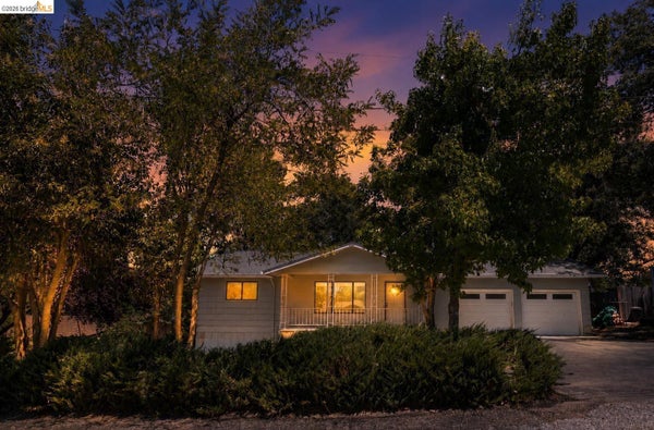 15250 MCKAMEY CT, SONORA, CA 95370 - Image 8a986ebd5b6fb52727efa9ecbecdc1b1/2369357463