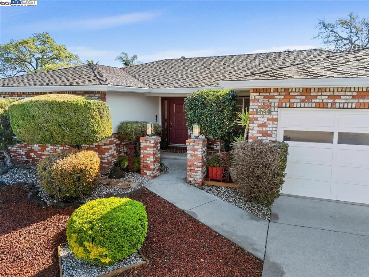 5720 San Juan Way