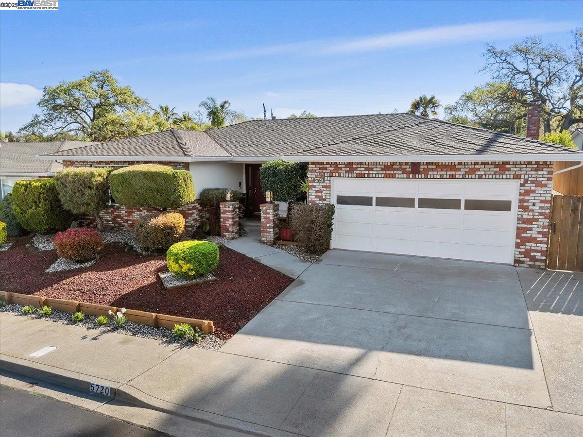 5720 San Juan Way