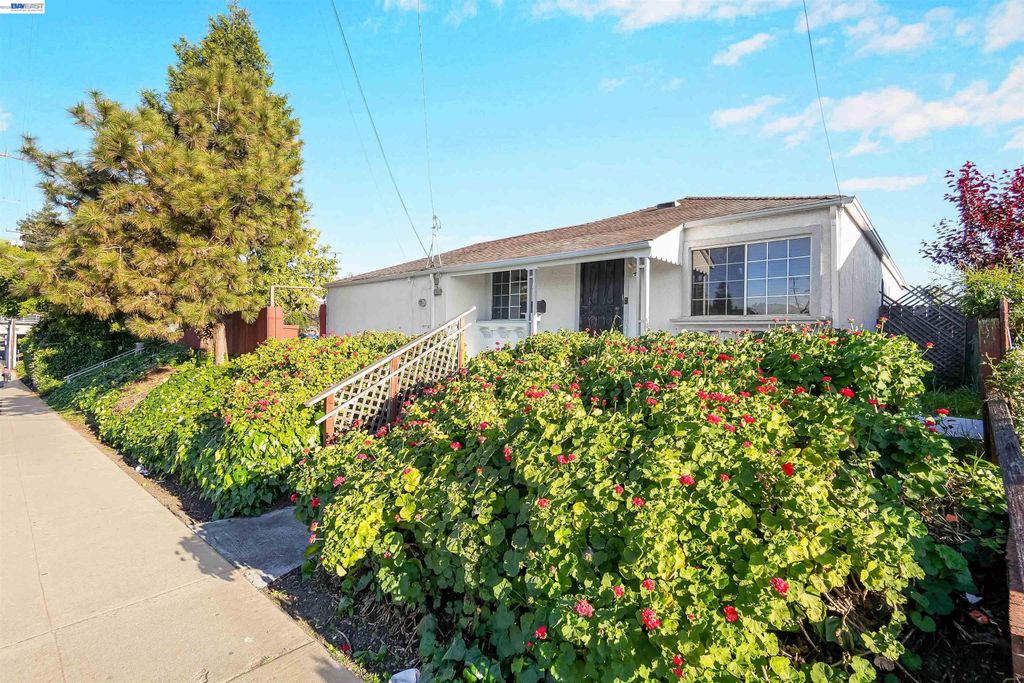 Photo of 387 Tennyson Rd, Hayward, CA 94544 (MLS # 41127977)