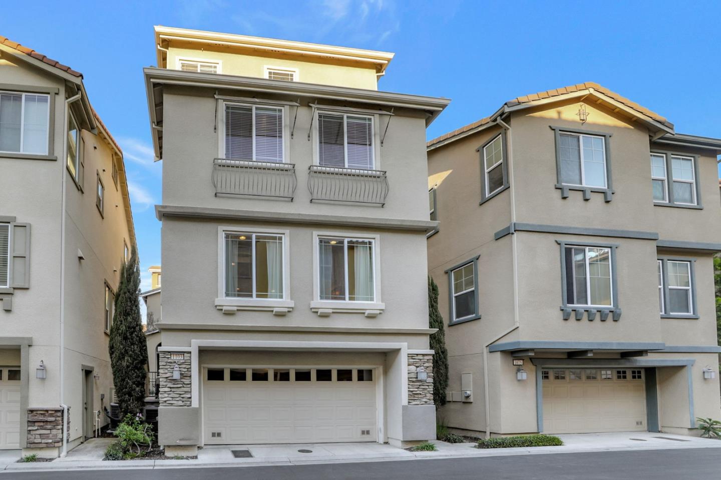 Similar Properties