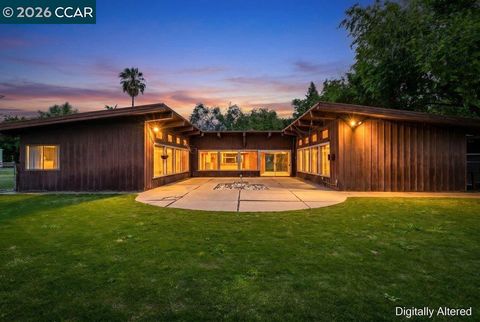 Photo of 4130 Beryl Dr, Concord, CA 94518 (MLS # 41132976)