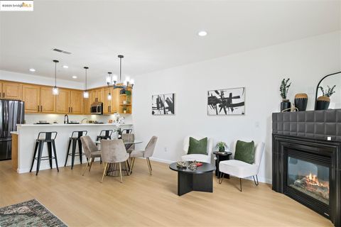 Photo of 4153 Clarinbridge Cir, Dublin, CA 94568 (MLS # 41113777)