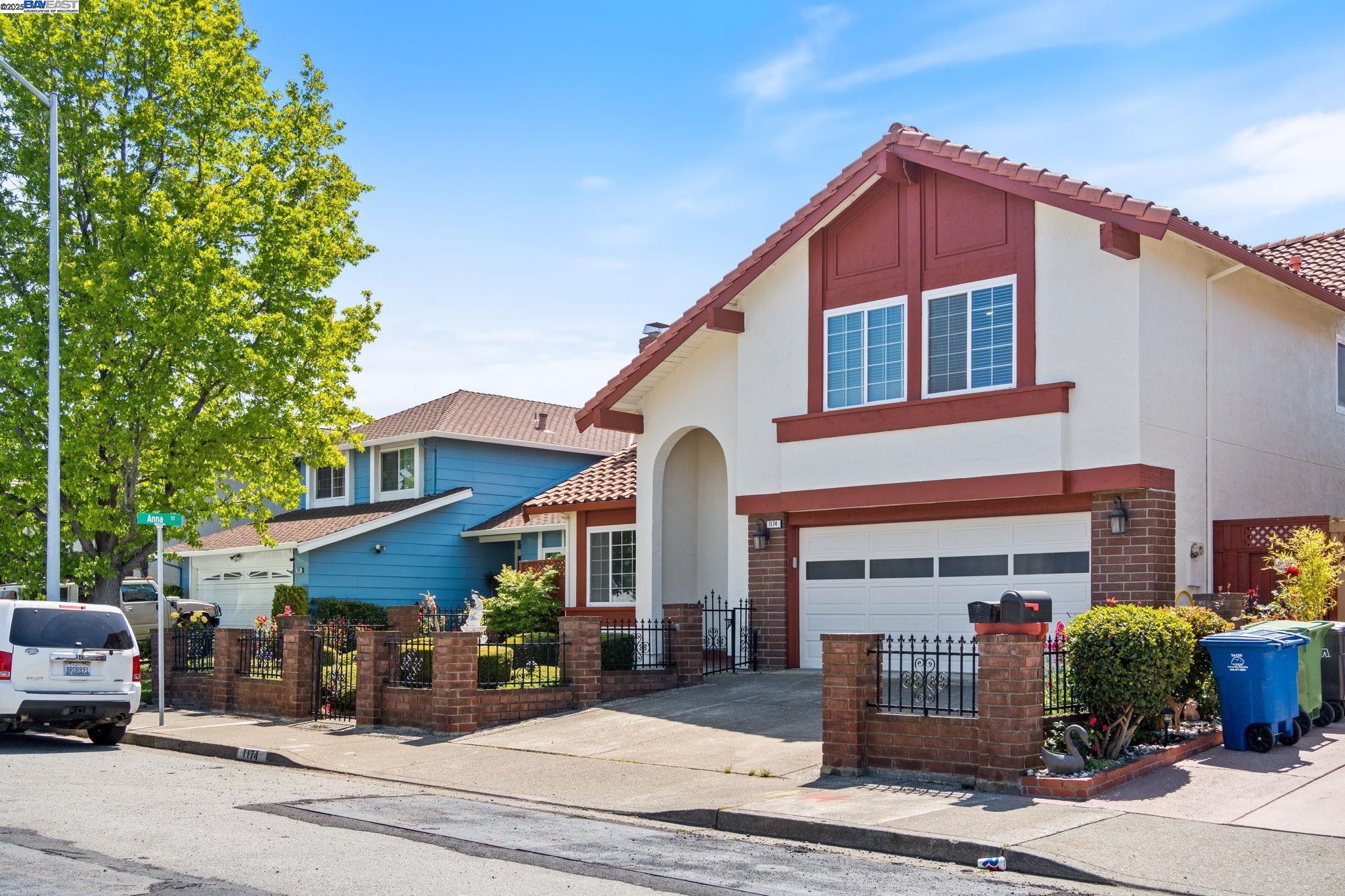 1174 Denton Ave