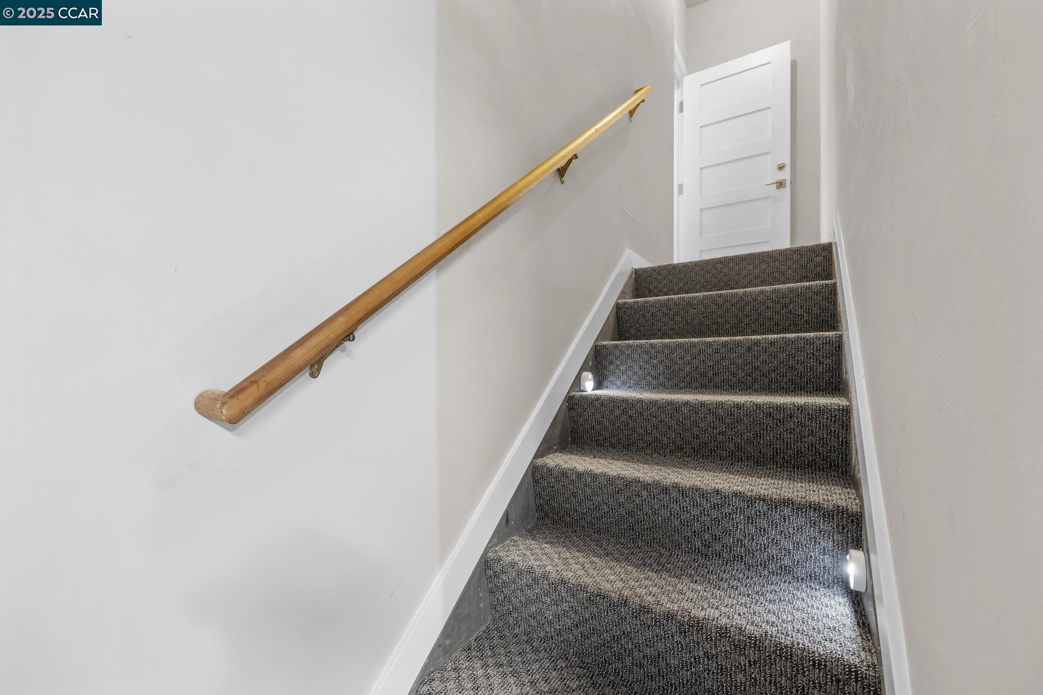 Walnut Creek, California 94595, United States, 2 Bedrooms Bedrooms, ,2 BathroomsBathrooms,Residential,Active,247388