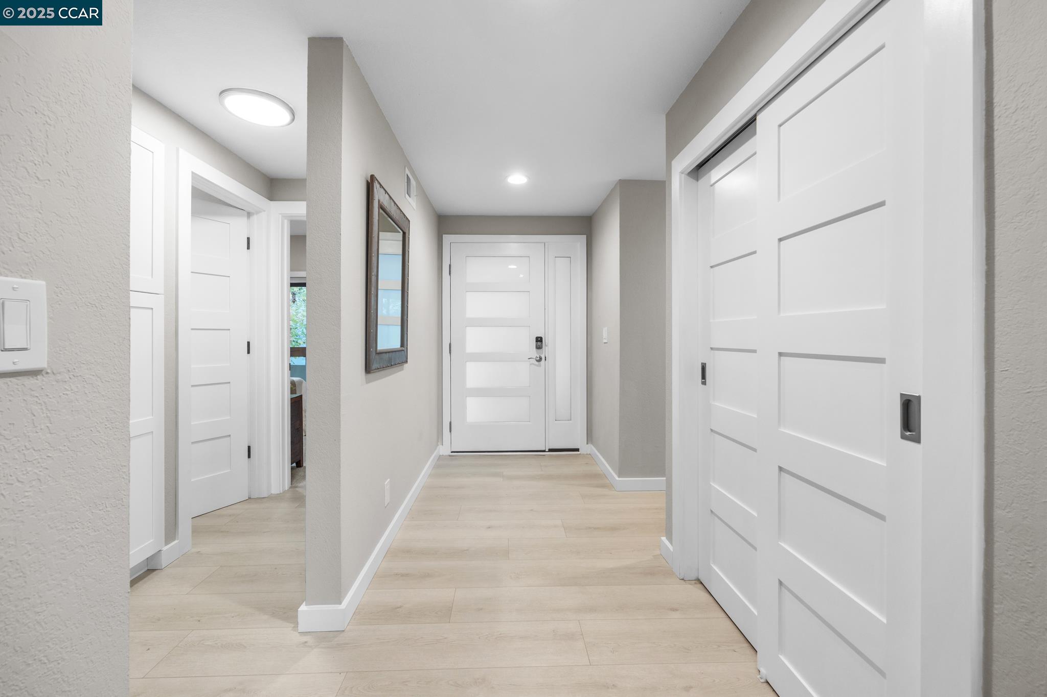 Walnut Creek, California 94595, United States, 2 Bedrooms Bedrooms, ,2 BathroomsBathrooms,Residential,Active,247388