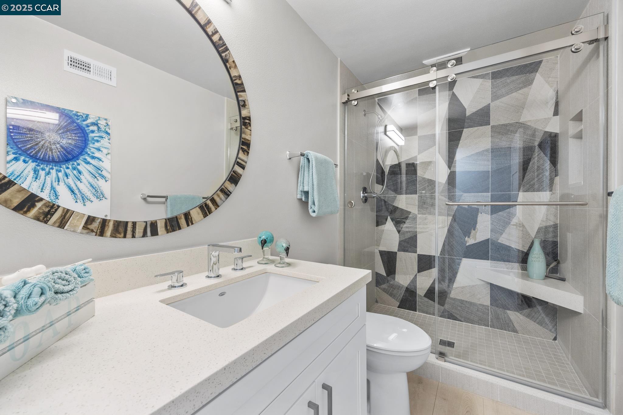 Walnut Creek, California 94595, United States, 2 Bedrooms Bedrooms, ,2 BathroomsBathrooms,Residential,Active,247388