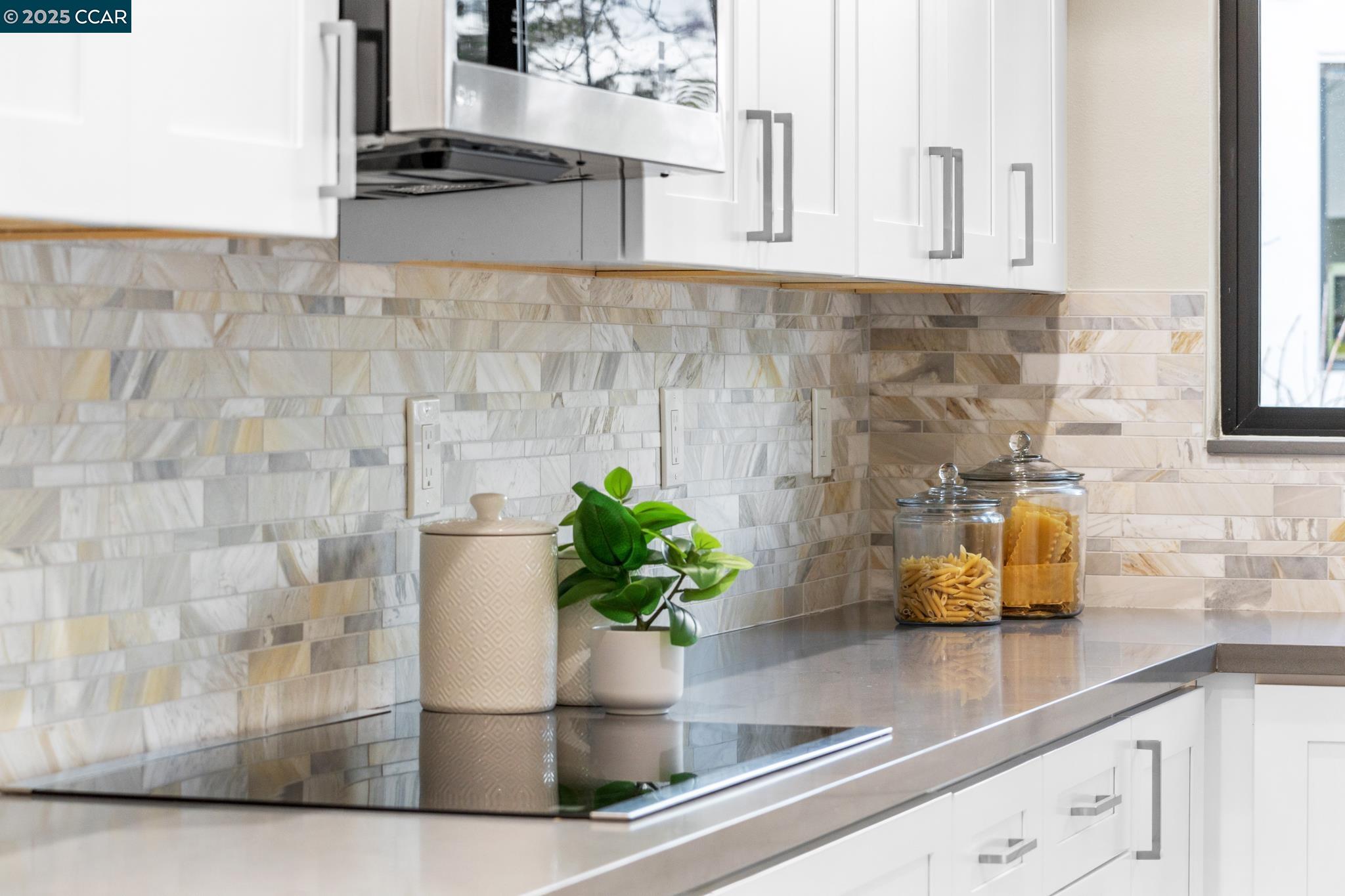 Walnut Creek, California 94595, United States, 2 Bedrooms Bedrooms, ,2 BathroomsBathrooms,Residential,Active,247388