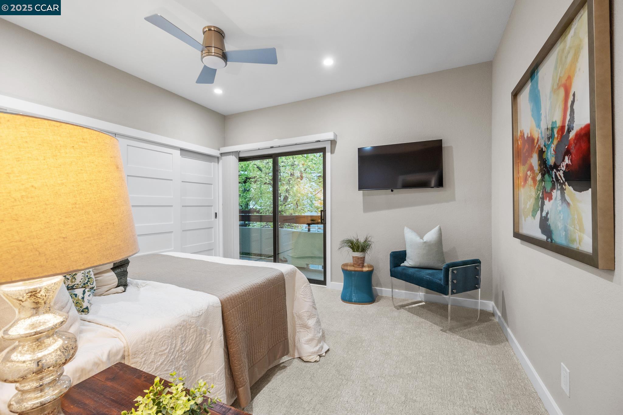 Walnut Creek, California 94595, United States, 2 Bedrooms Bedrooms, ,2 BathroomsBathrooms,Residential,Active,247388