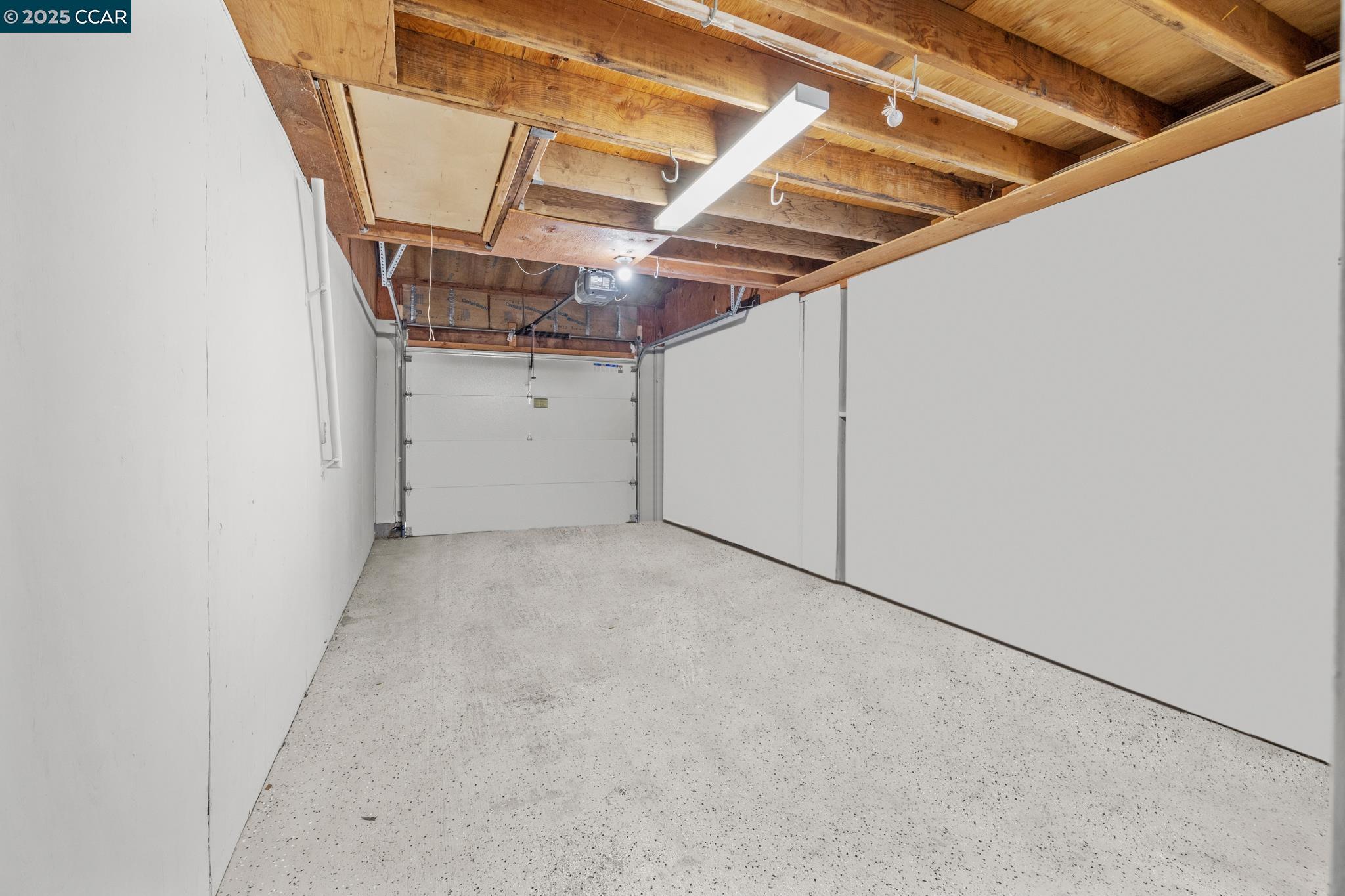 Walnut Creek, California 94595, United States, 2 Bedrooms Bedrooms, ,2 BathroomsBathrooms,Residential,Active,247388