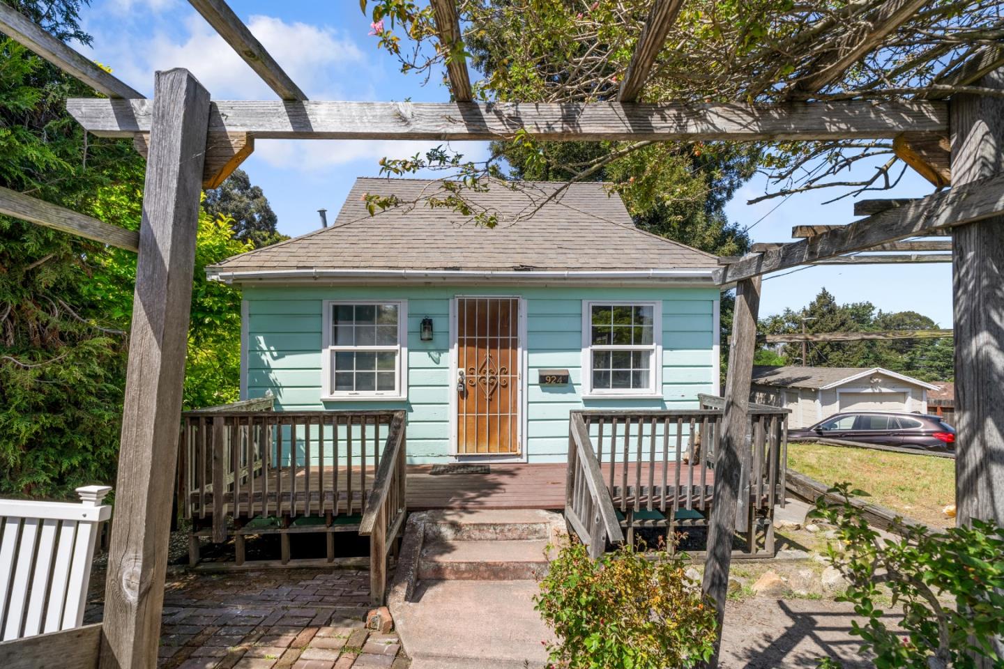 Listing image 4
