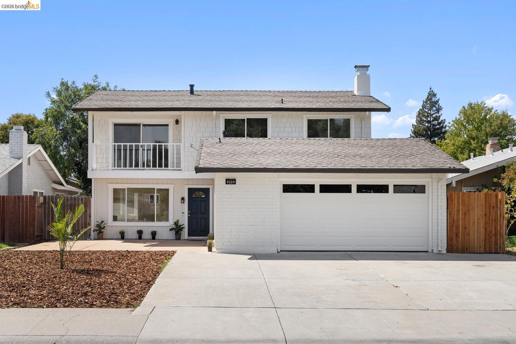 Photo of 9339 Mira Del Rio Dr, Sacramento, CA 95827 (MLS # 41148130)