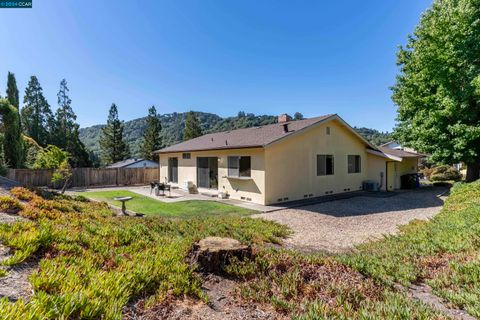 A home in Pinole