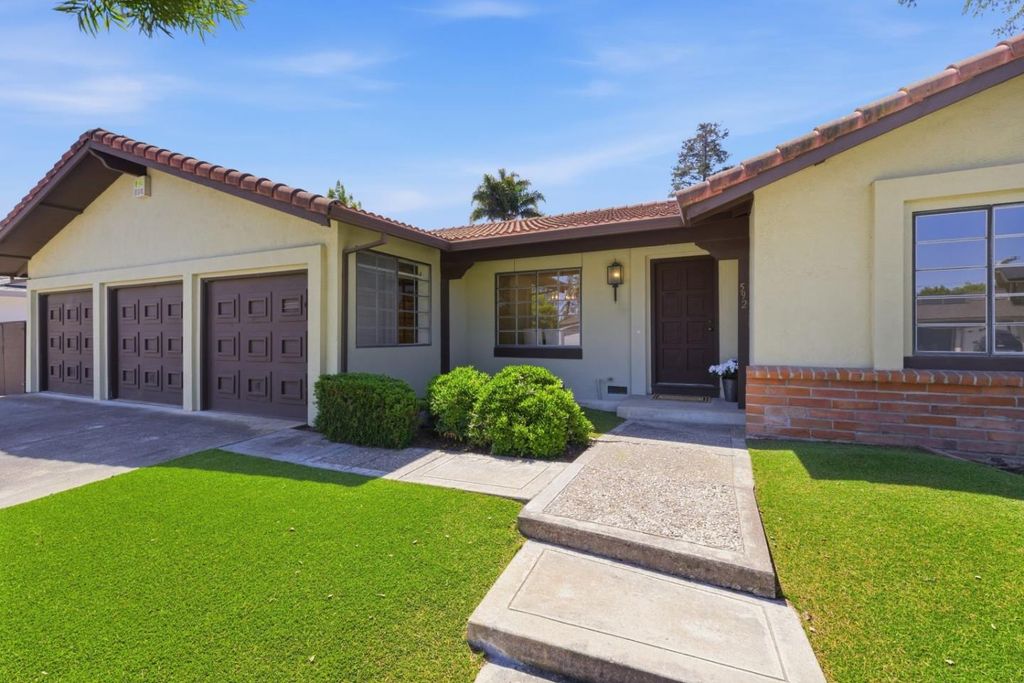 Photo of 592 Trumbull Court, Sunnyvale, CA 94087 (MLS # ML82047885)