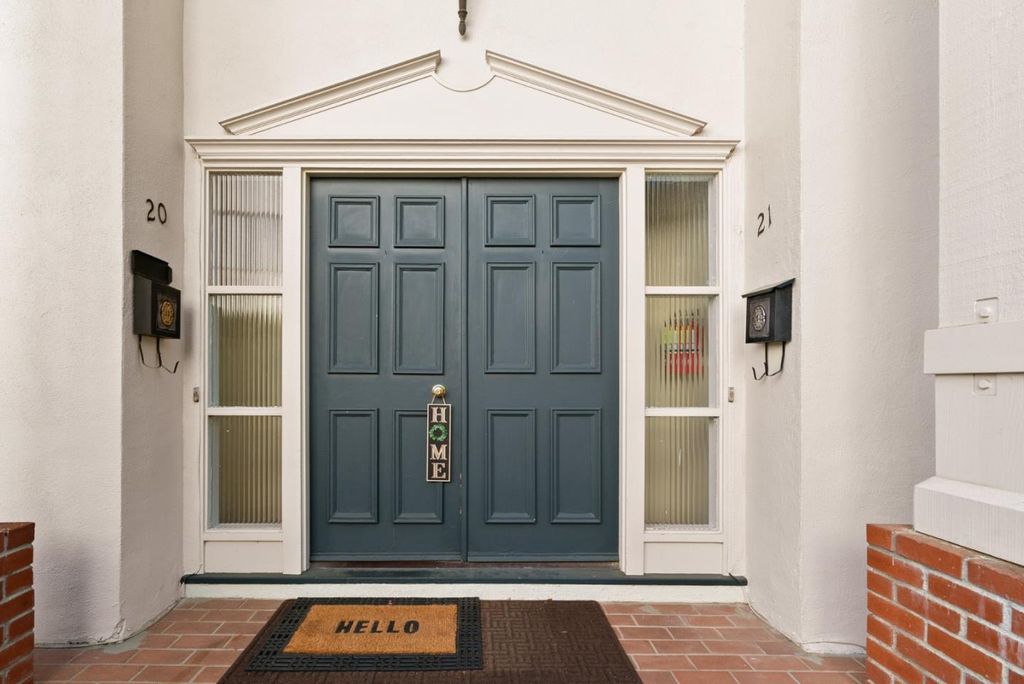 Photo of 600 Pennsylvania Avenue #21, Los Gatos, CA 95030 (MLS # ML82026407)