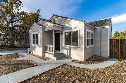 Photo of 1435 Broadway St, Vallejo, CA 94590 (MLS # 41118801)