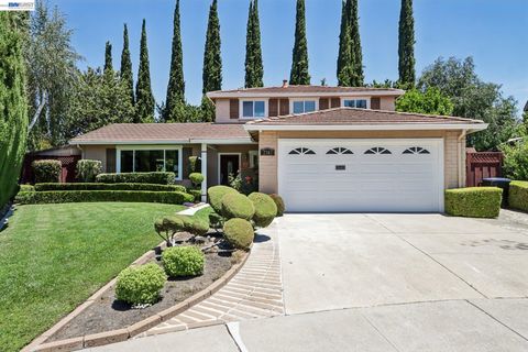 Photo of 2383 Corte De La Jara, Pleasanton, CA 94566 (MLS # 41138011)