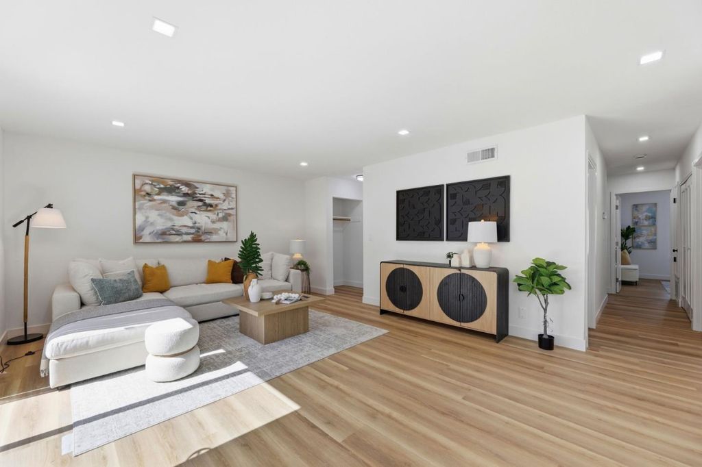 Photo of 1097 Ribisi Circle, San Jose, CA 95131 (MLS # ML82040630)