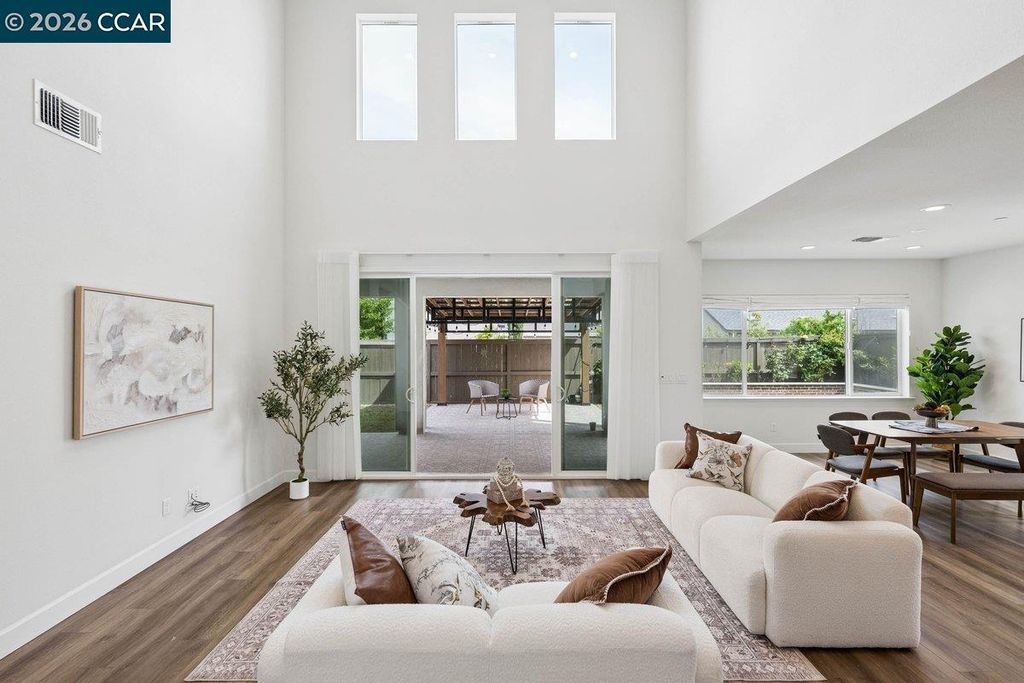 Photo of 3141 Rio Grande Dr, Tracy, CA 95377 (MLS # 41128510)