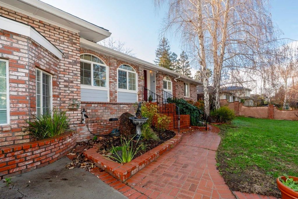 Photo of 4252 El Cerrito Rd, Concord, CA 94518 (MLS # 41120368)