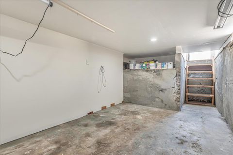 listing image 50