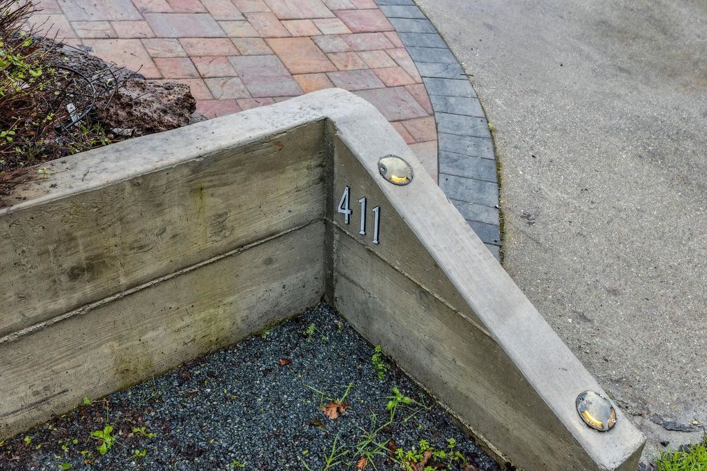 Photo of 411 La Vista Rd, Walnut Creek, CA 94598 (MLS # 41120043)